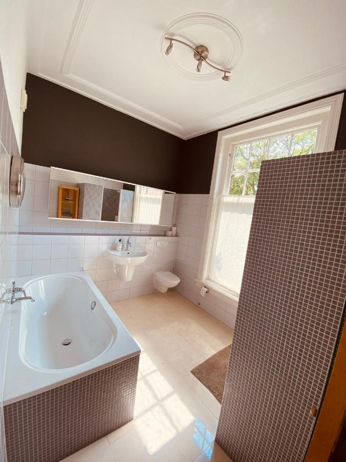 Juliana Boutique Guestrooms Eindhoven Bagian luar foto