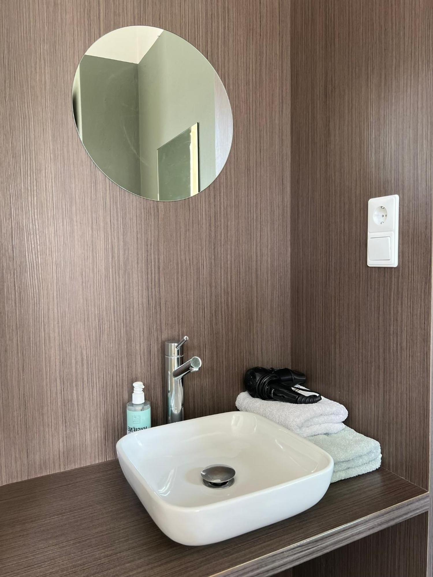 Juliana Boutique Guestrooms Eindhoven Bagian luar foto